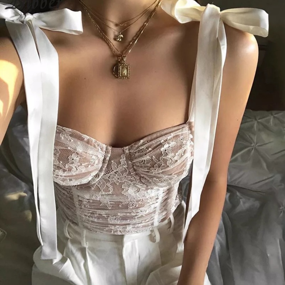 NEW ‘Eva’ Lace Top - Picture 1 of 8